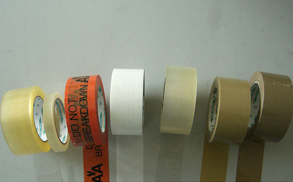 原装进口日本菊水玻璃纸胶带专为轻型包装和办公文具应用设计,可印刷,采用玻璃纸薄膜基材,涂覆橡胶胶层